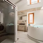 Massaroom A Corte Κονβερσάνο
